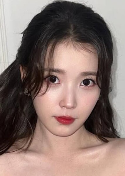 IU (Lee Ji-eun) photo