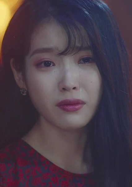 IU (Lee Ji-eun) photo