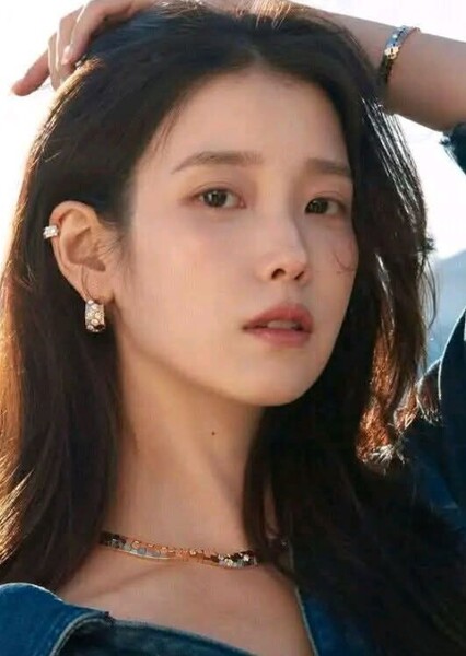 IU (Lee Ji-eun) photo