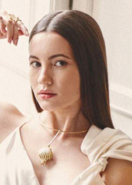 Ivana Baquero photo