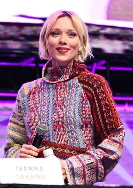 Ivanna Sakhno photo
