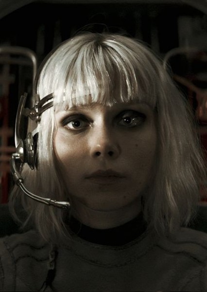 Ivanna Sakhno photo