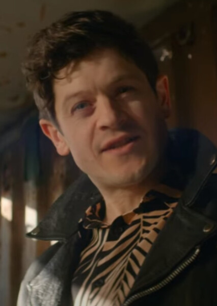 Iwan Rheon photo