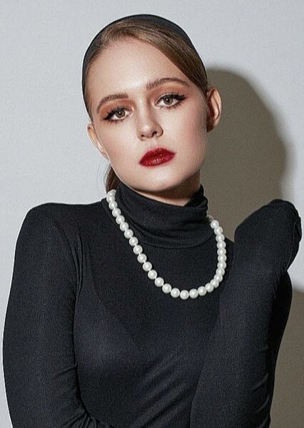 Izabela Vidovic photo