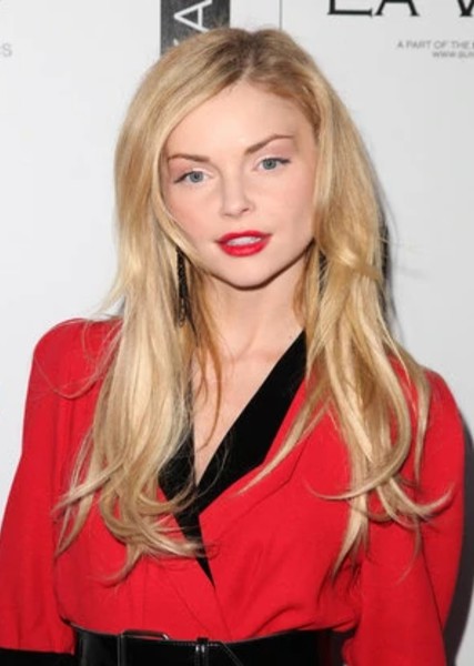 Izabella Miko photo