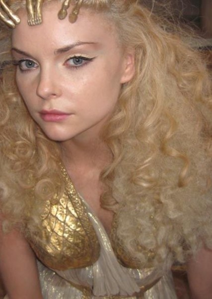Izabella Miko photo