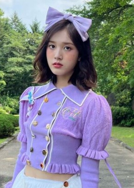 J (Jang Yeeun)