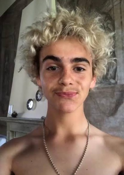 Jack Dylan Grazer photo