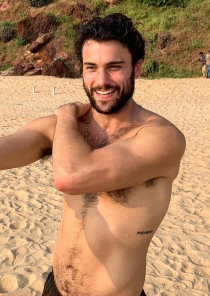 Jack Falahee photo