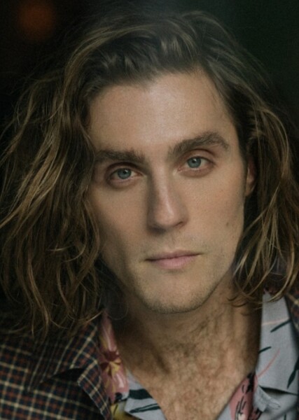 Jack Farthing photo