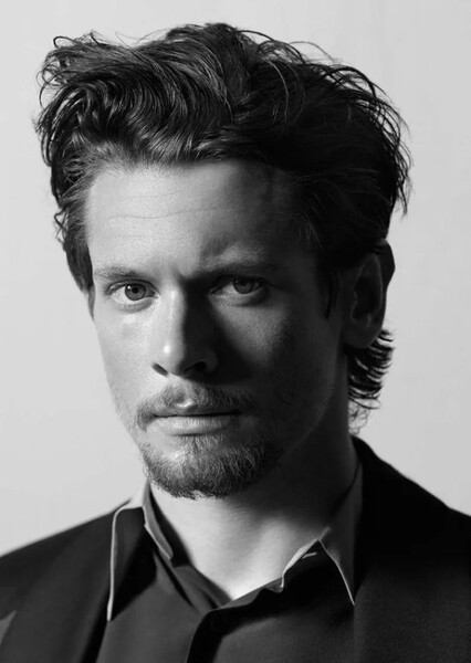 Jack O'Connell photo