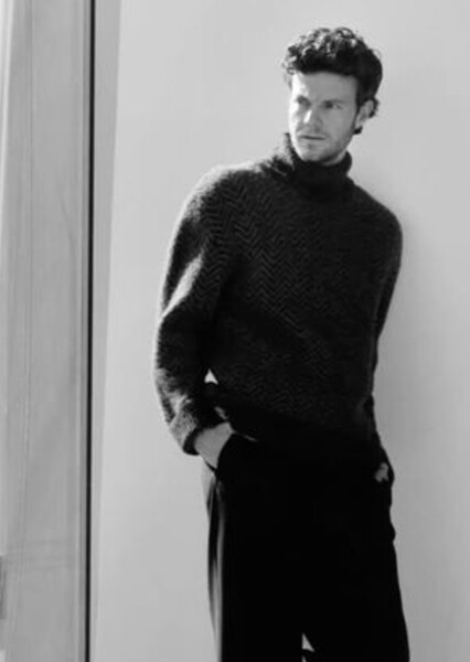 Jack Quaid photo