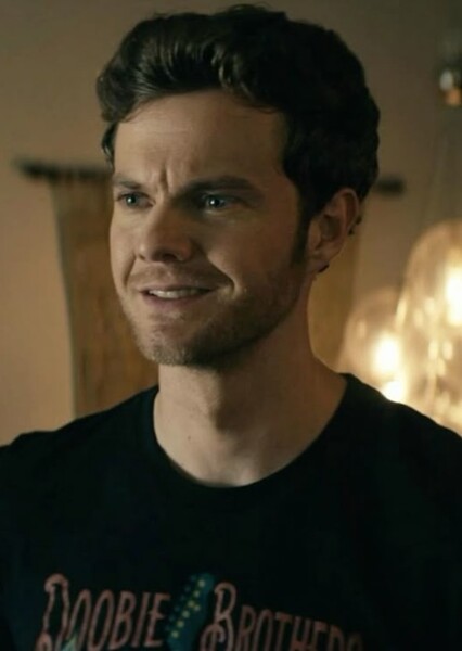 Jack Quaid photo