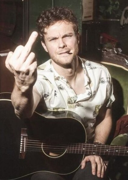 Jack Quaid photo