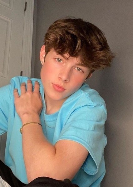 Jackson Dean photo