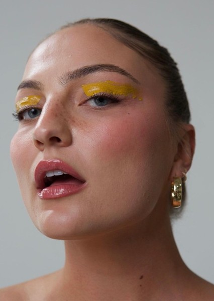 Jaclyn Forbes photo