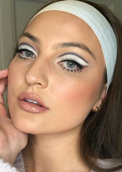 Jaclyn Forbes photo