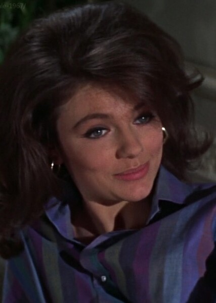 Jacqueline Bisset photo