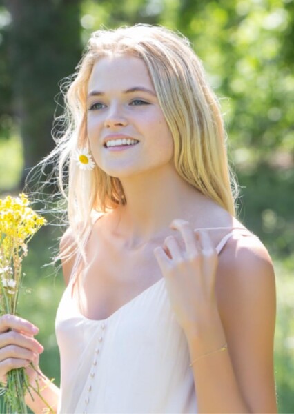 Jade Butterfield (Endless Love )