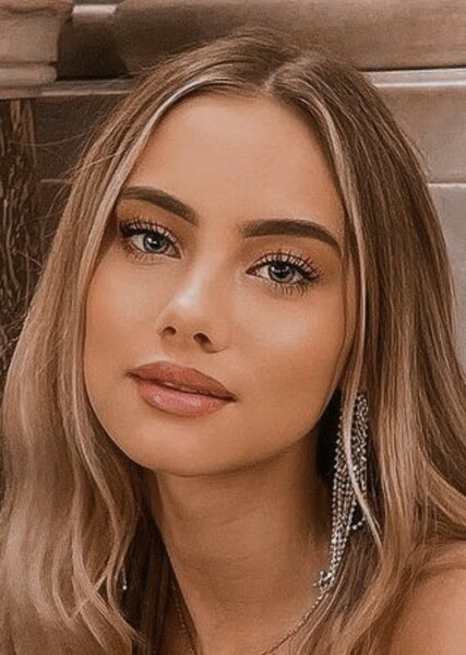 Jade Distinguin photo