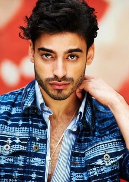 Jade Hassouné photo