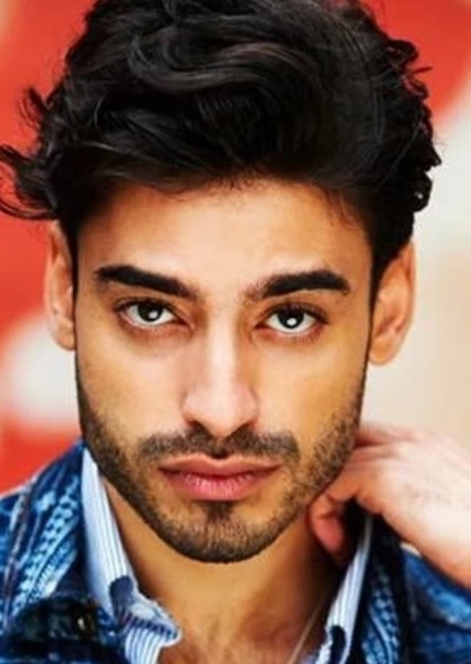 Jade Hassouné photo