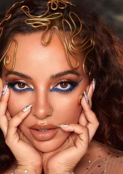 Jade Thirlwall photo