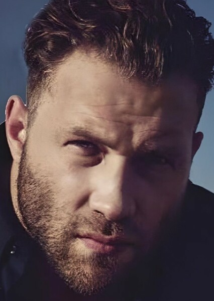 Jai Courtney photo