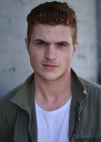 Jake Austin Walker photo