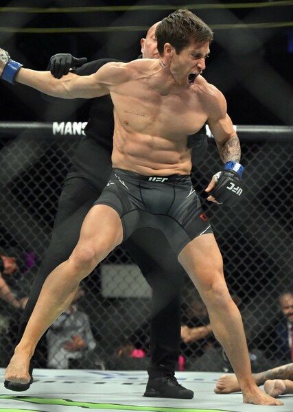 Jake Gyllenhaal photo