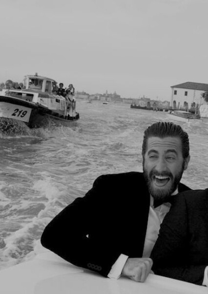 Jake Gyllenhaal photo