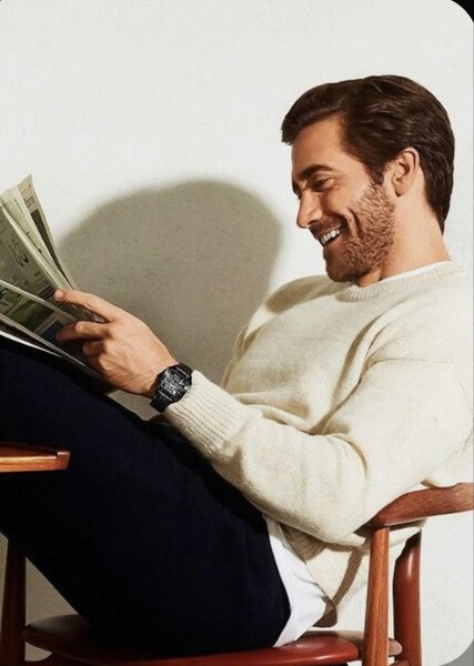 Jake Gyllenhaal photo