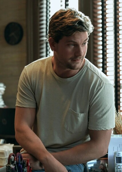 Jake Weary photo
