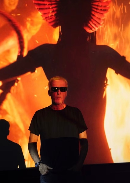 James Cameron photo