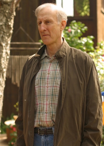 James Cromwell photo