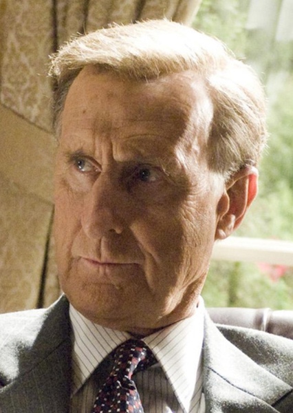 James Cromwell photo