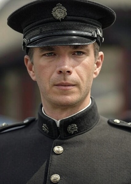 Lieutenant Archie Hicox