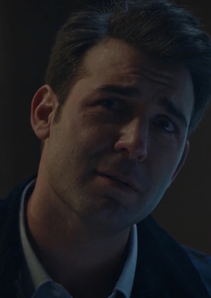 James Wolk photo