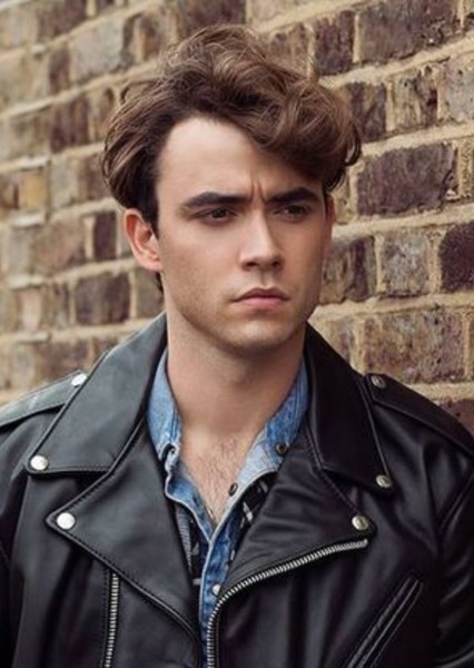 Jamie Blackley photo