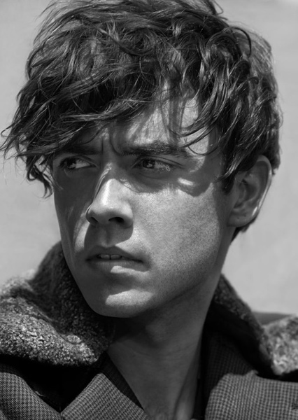 Jamie Blackley photo