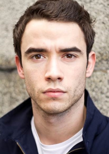 Jamie Blackley photo
