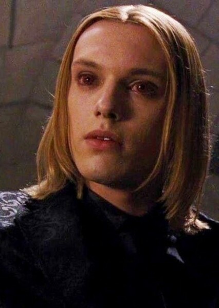 Jamie Campbell Bower photo