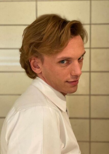 Jamie Campbell Bower photo