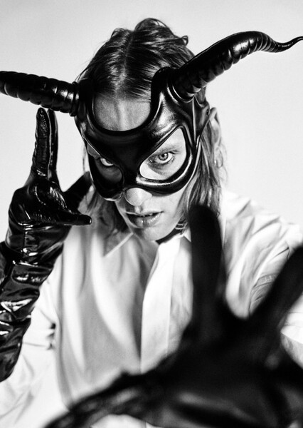 Jamie Campbell Bower photo