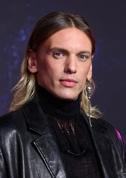 Jamie Campbell Bower photo