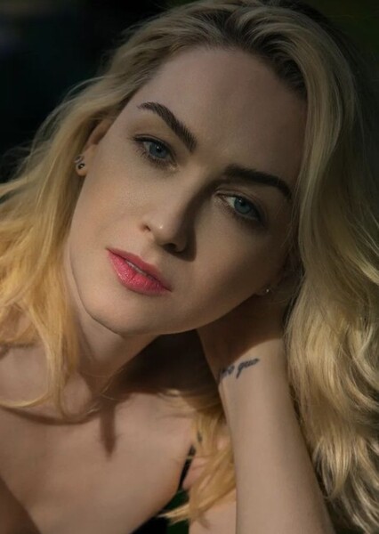Jamie Clayton