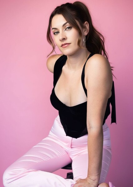 Jamie Hughes photo