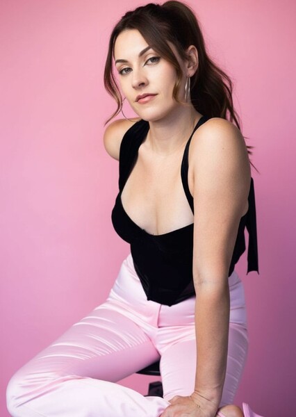 Jamie Hughes photo