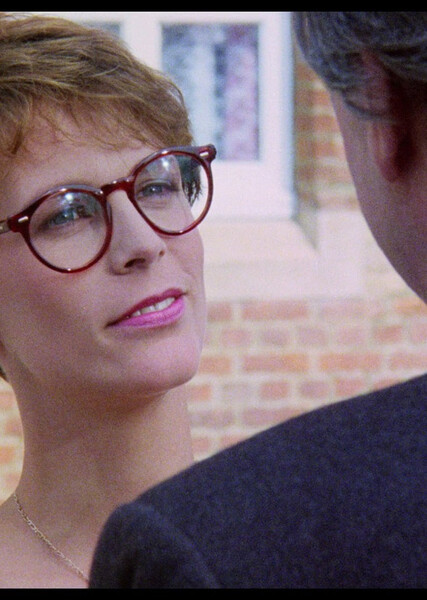 Jamie Lee Curtis photo