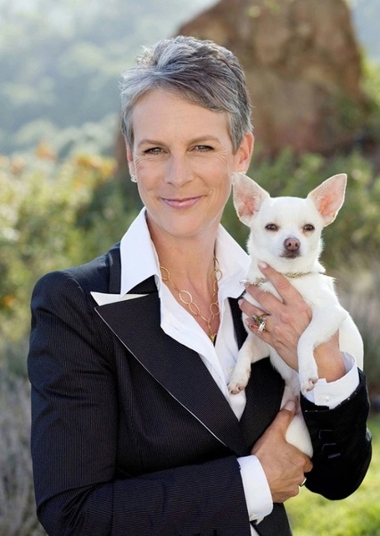 Jamie Lee Curtis photo